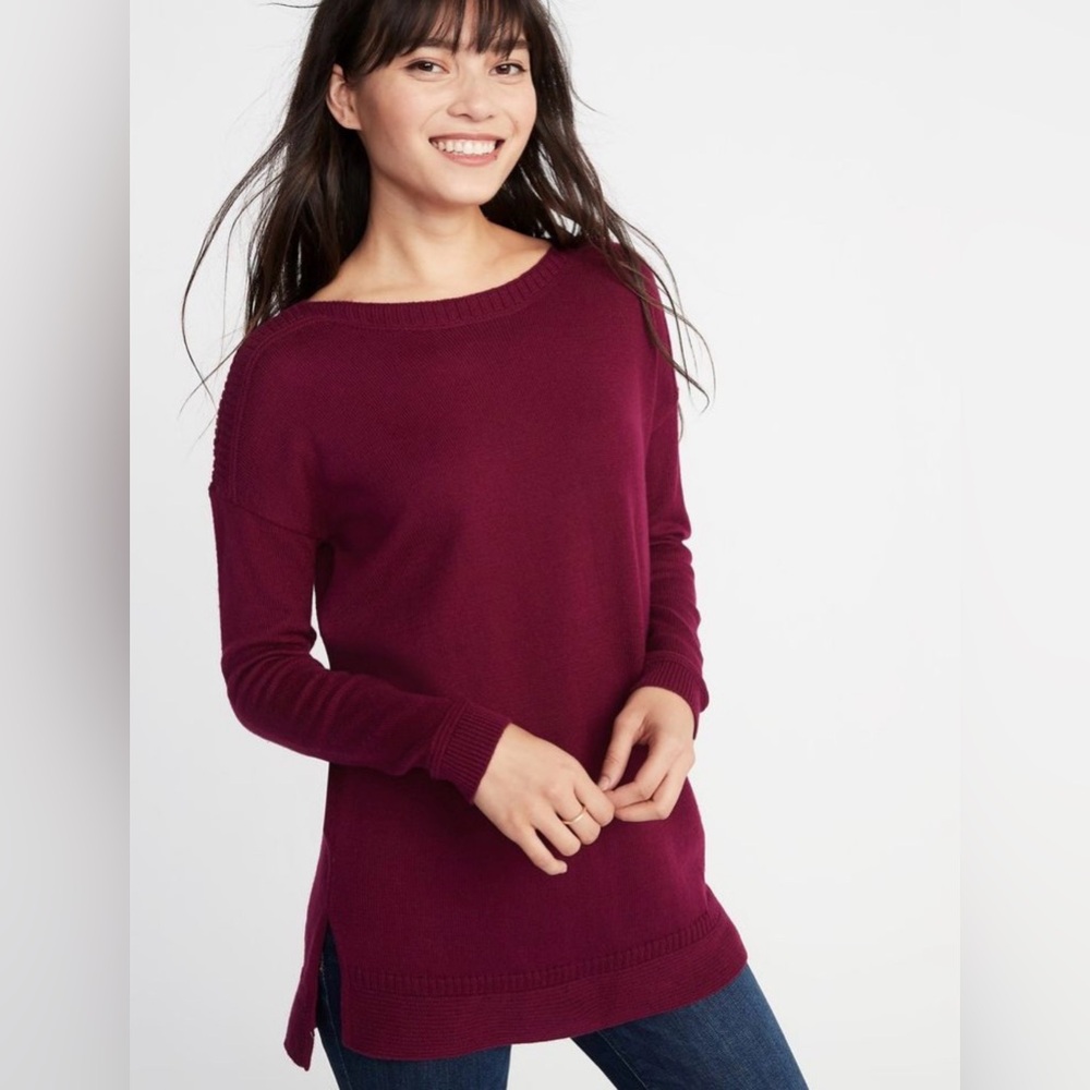 Old Navy Women's Scoopneck Tunic Sweater - Wine